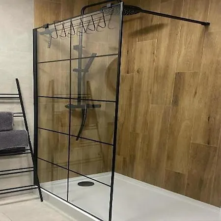Comfortable Apartment, Zone, Апартаменты
