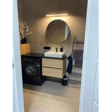 Comfortable Apartment, Zone,