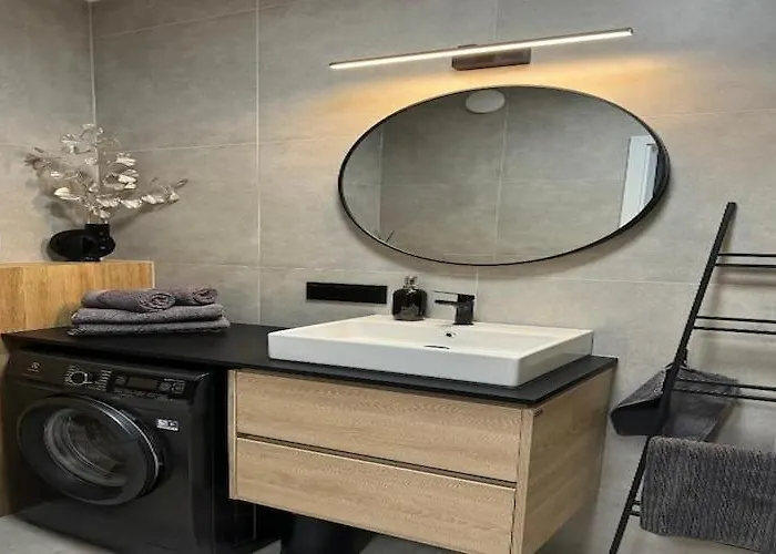 Comfortable Apartment, Zone, *